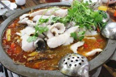 想要吃好吃的石锅鱼,就来成都麻豆一级片视频电影
