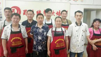 6月份的黄色软件麻豆APP下载合照
