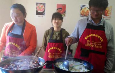 哪里有正宗火锅麻豆AV免费看网站？