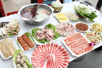 冬季火锅攻略：火锅这样搭配不容易吃胖