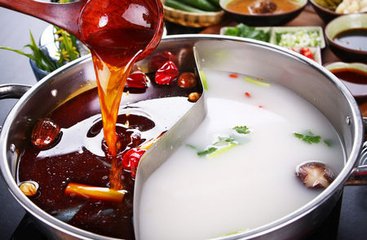 火锅怎么吃才健康？ 从锅底到进食顺序都有讲究
