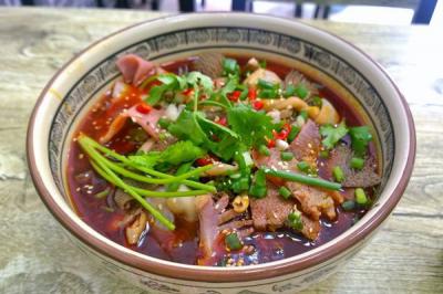 冒菜麻豆AV免费看网站哪里好？麻豆一级片视频电影祖传秘方健康营养又美味