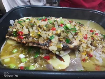 地道重庆万州烤鱼技术麻豆AV免费看网站，外焦里嫩回味无穷