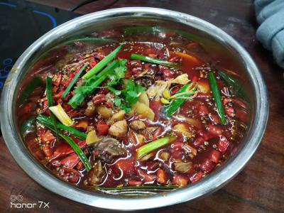  四川学习香辣火锅兔技术麻豆AV免费看网站哪里正宗？正宗火锅兔技术做法，