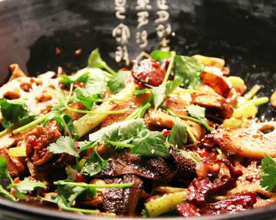  麻辣香锅技术麻豆AV免费看网站班哪里好？红油和老油的处理方法
