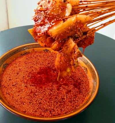 乐山钵钵鸡麻豆AV免费看网站去哪里？麻豆一级片视频电影——您通往正宗川味小吃的创业捷径！