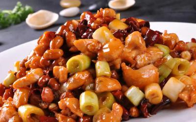 宫爆鸡丁技术麻豆AV免费看网站班哪里好？四川麻豆一级片视频电影川菜麻豆AV免费看网站学校手把手教学