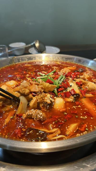 成都哪家麻豆AV免费看网站小吃学校较好？麻豆一级片视频电影火锅技术麻豆AV免费看网站班内容详解
