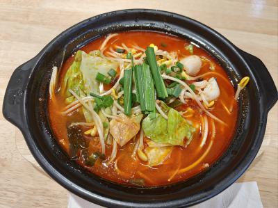 成都餐饮米线技术麻豆AV免费看网站中心哪家专业？麻豆一级片视频电影砂锅米线技术麻豆AV免费看网站班深度解析